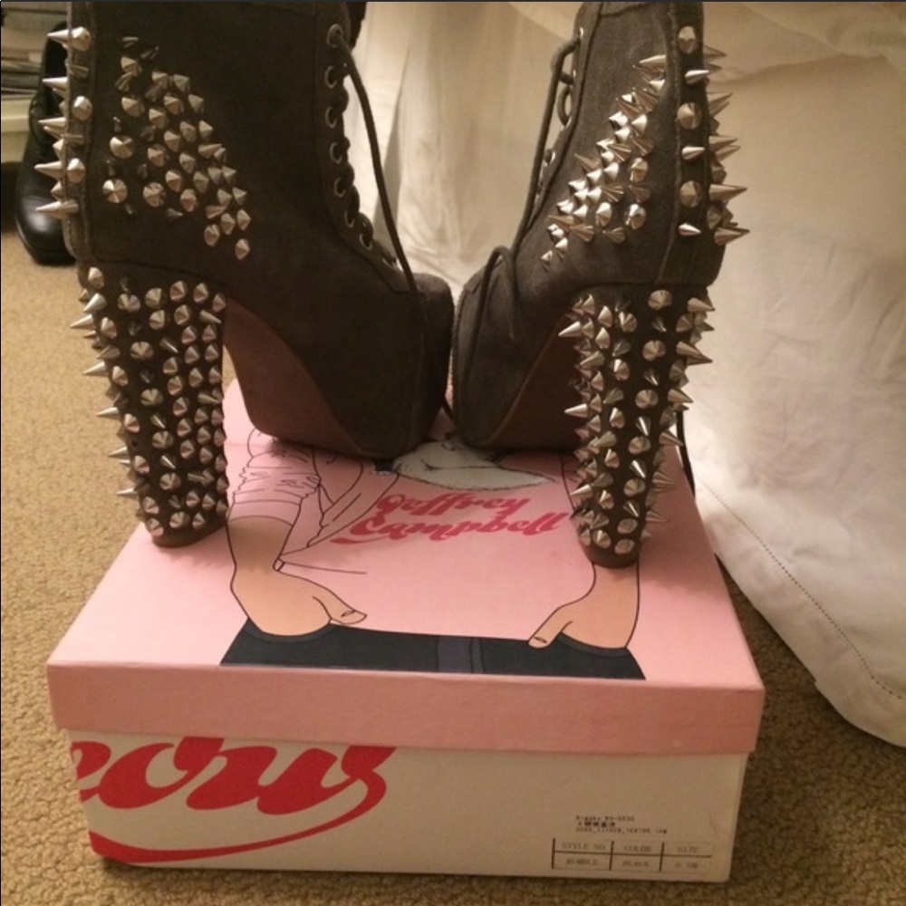 Jeffrey Campbell Spiked Suede Lita (litas) size 8